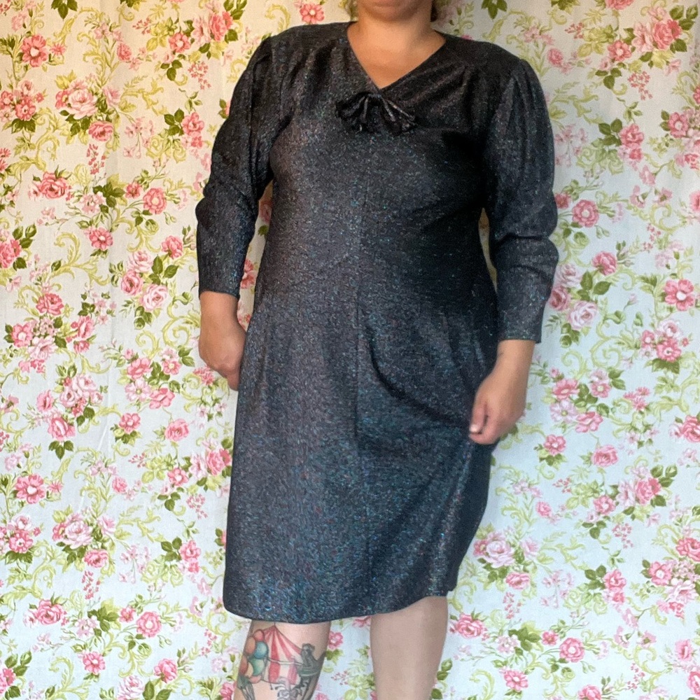 Super Sparkly Lurex Knee Length Plus Size Party D… - image 1